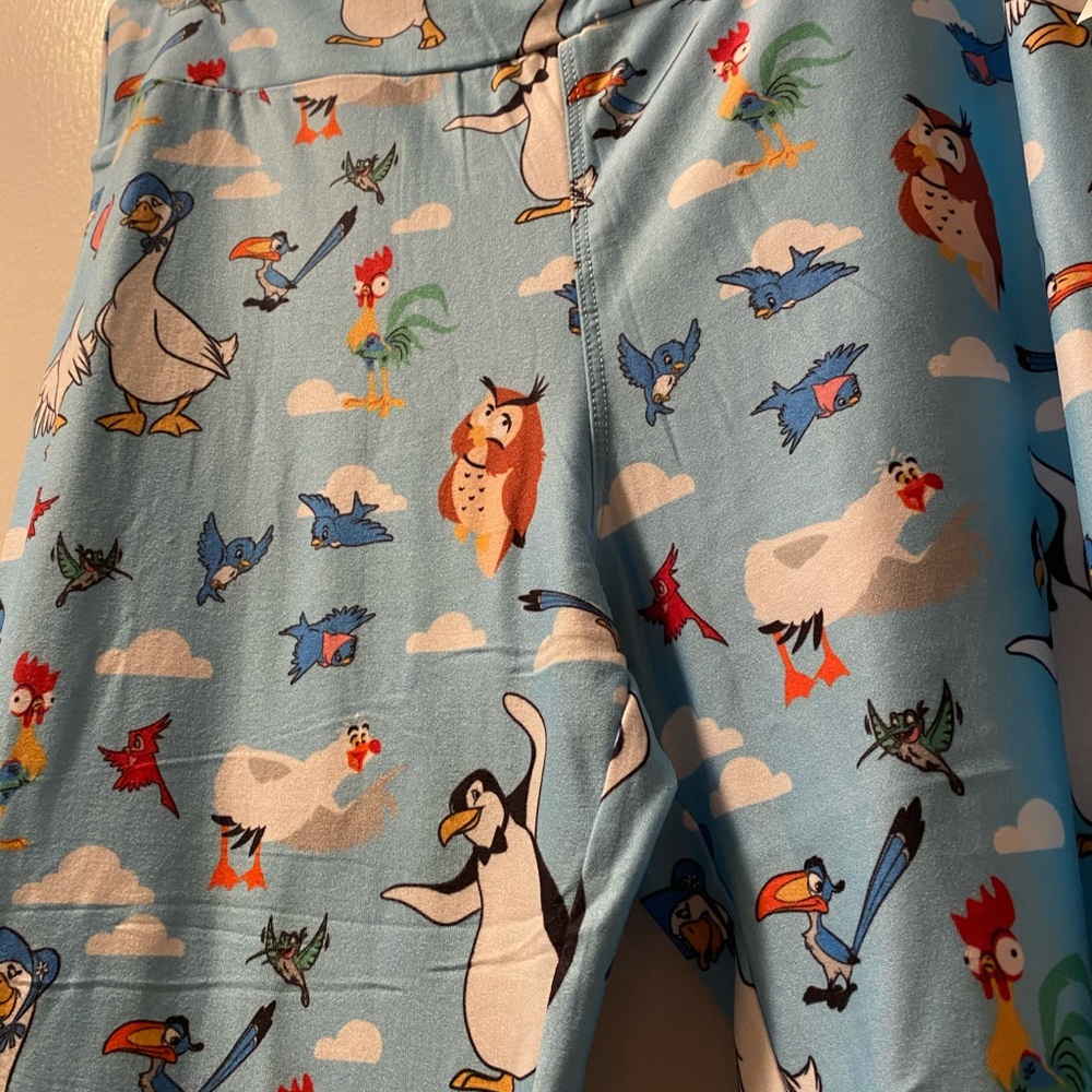 Disney Parks birds of feather leggings
